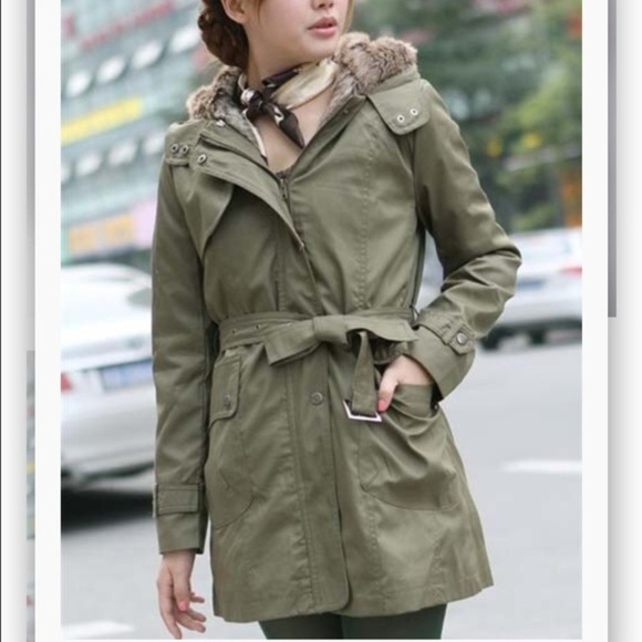 Oliver Green Faux Fur Coat - Picture 2 of 4